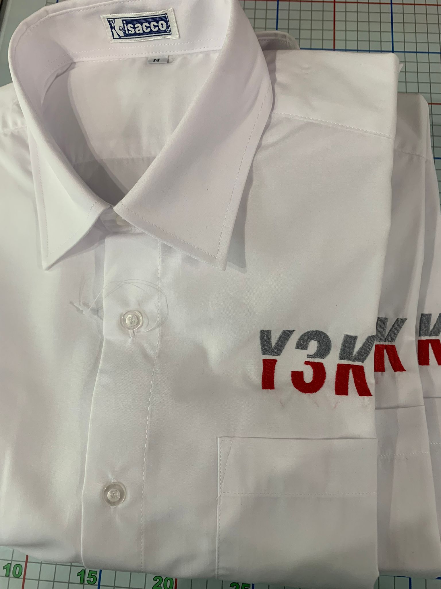 Camicia ricamata Isacco